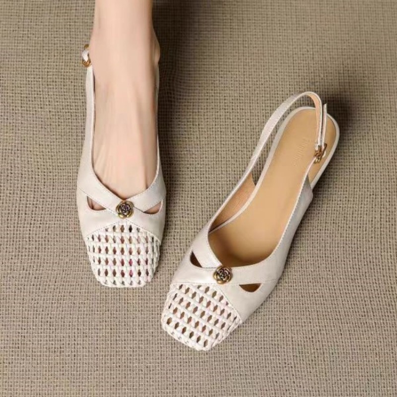 Women Shoes Size - Damessandalen met gesloten neus in Franse