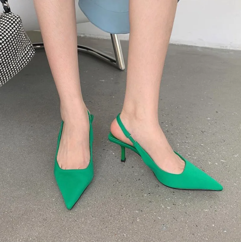 Lente Nieuwe 2025, Puntige Fij - Women'S Shoes Clogs recensie en prijs