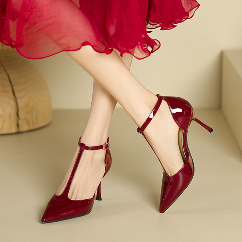 Rode hoge hakken damesschoenen - Women Shoes Types recensie en prijs