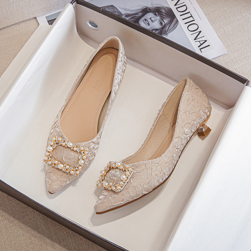 Ivoor getextureerde satijnen p - Women Shoes Size recensie en prijs